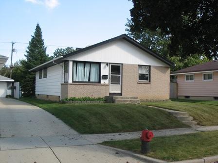 6508 S 17th St, Milwaukee, WI 53221