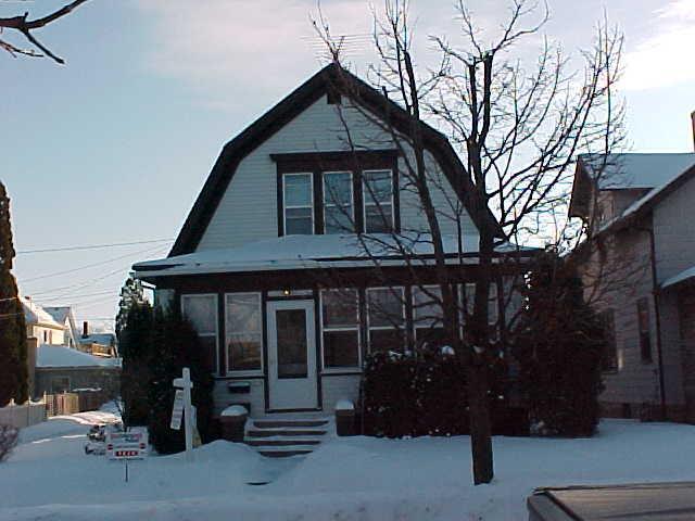 717 Bluff Ave., Sheboygan, WI 53081
