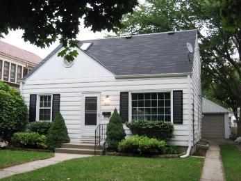 2362 N 70th St., Wauwatosa, WI 53213