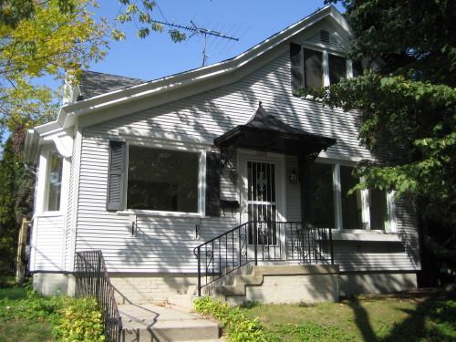 1220 N 4th St., Sheboygan, WI 53081