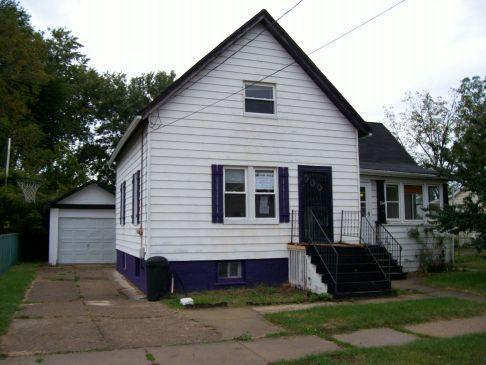 924 44th St, Kenosha, WI 53140