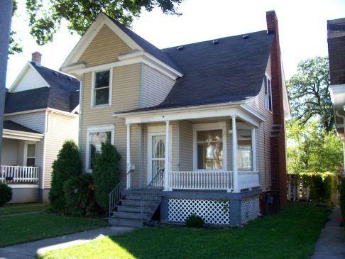 2817 Wright Ave, Racine, WI 53405