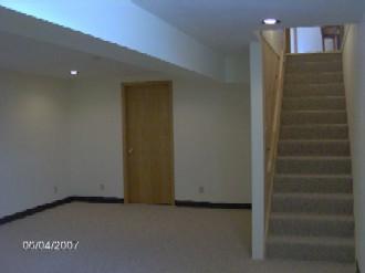 137 Glen Hill Dr., Slinger, WI 53086