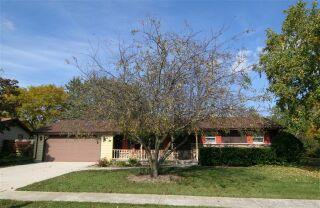 4320 Knuell St., Manitowoc, WI 54220