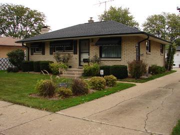 3668 S 80th St, Milwaukee, WI 53220