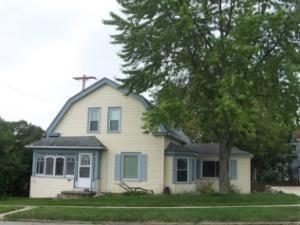 721 Cedar St., West Bend, WI 53095