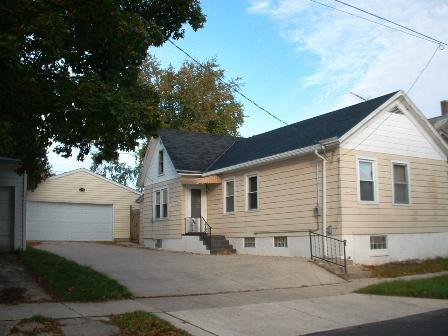 1134 S 19th St., Manitowoc, WI 54220