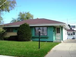 2713 Donna Ave., Racine, WI 53404