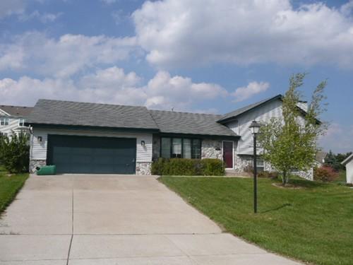 6926 W Brunn Dr., Franklin, WI 53132