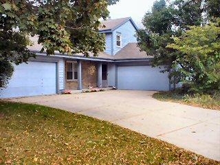 1622 Stardust Dr. #B, Waukesha, WI 53186