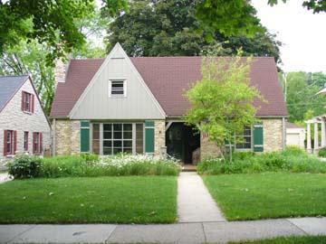 2537 N 81st St., Wauwatosa, WI 53213