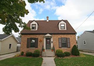 916 Jackson St., Manitowoc, WI 54220