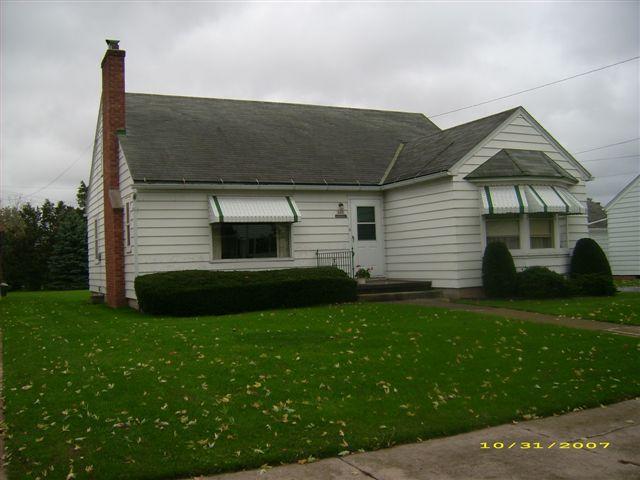 208 N 3rd, Reedsville, WI 54230
