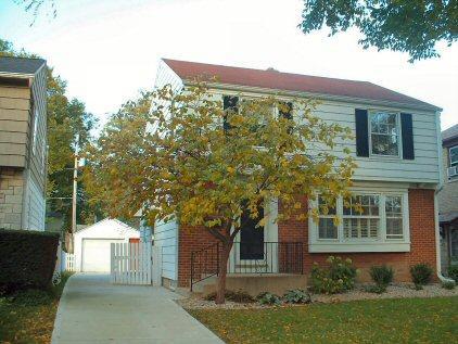 2457 N 84th St., Wauwatosa, WI 53226