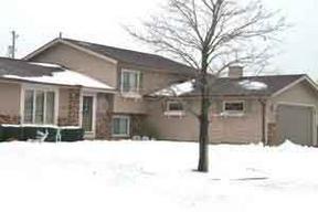 4815 Conlaine Dr, Caledonia, WI 53402