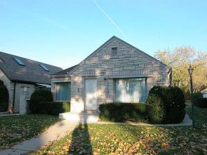 2966 S 38th St., Milwaukee, WI 53215