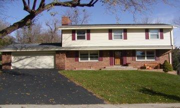 2112 Harris-highland Dr, Waukesha, WI 53188