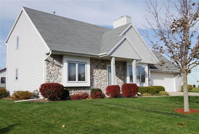 7327 S Countryside Dr., Franklin, WI 53132