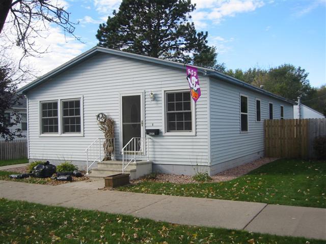 2027 Liberty, La Crosse, WI 54603