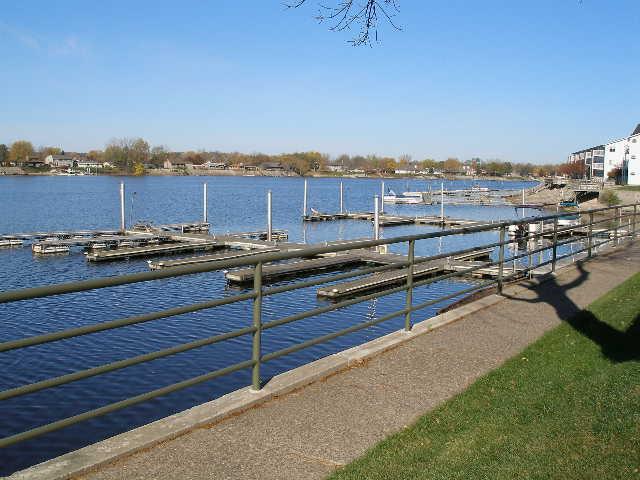 406 Gillette #B, La Crosse, WI 54603