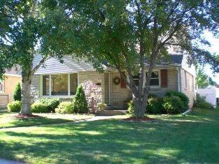 1415 Manitowoc Ave., South Milwaukee, WI 53172