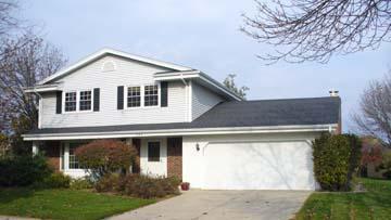 1980 E Chestnut Dr., Oak Creek, WI 53154