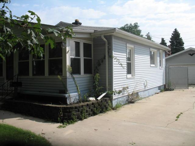 2423 Russet St., Racine, WI 53406