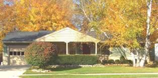 1430 Sherwood Pl., West Bend, WI 53090