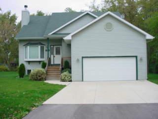 910 9th Ct., Pleasant Prairie, WI 53158