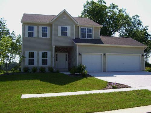 169 N Water Crest Ct., Elkhorn, WI 53121