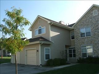 9337 S Cobblestone Way #D, Franklin, WI 53132