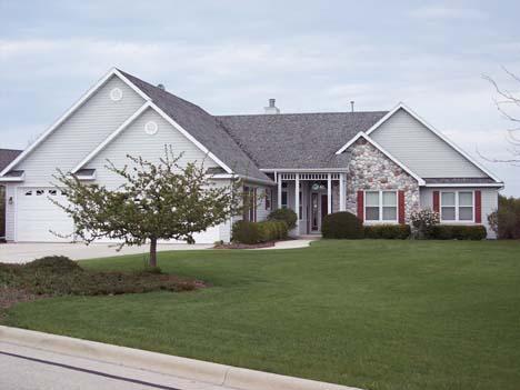 303 Beech Dr., Plymouth, WI 53073