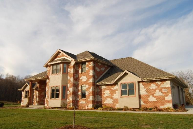 4692 Cedar Lake Dr., West Bend, WI 53095
