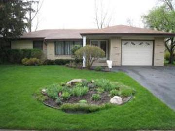 5515 Oxford Dr., Greendale, WI 53219