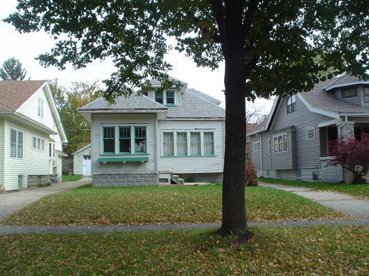 2346 N 63rd St., Wauwatosa, WI 53213