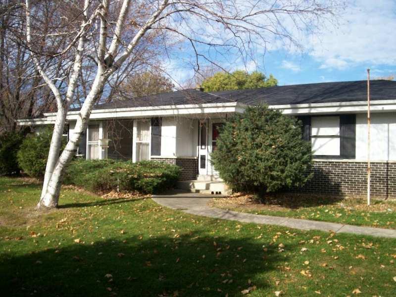 N68W15700 Kathrn Ave, Menomonee Falls, WI 53051