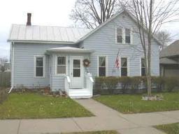 1306 Adams St., La Crosse, WI 54601