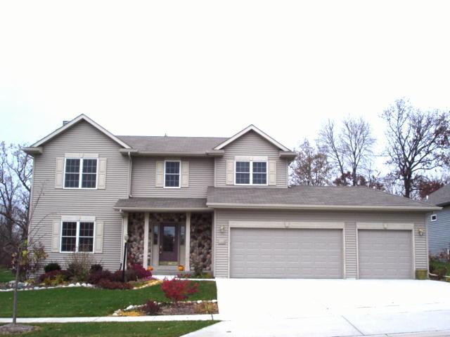2420 Forest Hill Ct., Waukesha, WI 53188