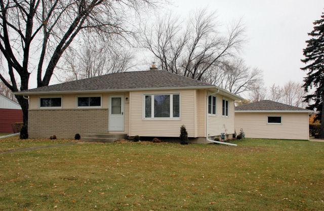 3380 E Bonnie Dr., Oak Creek, WI 53154