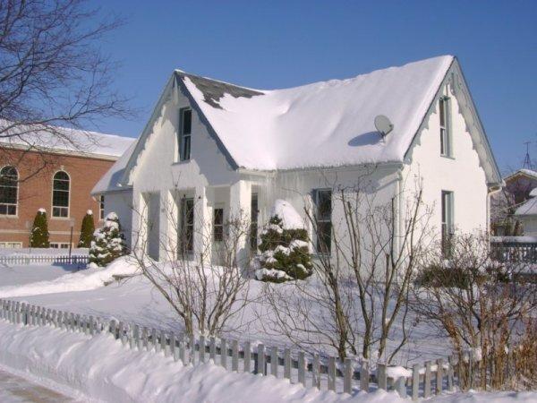 405 S Main St., Oconomowoc, WI 53066