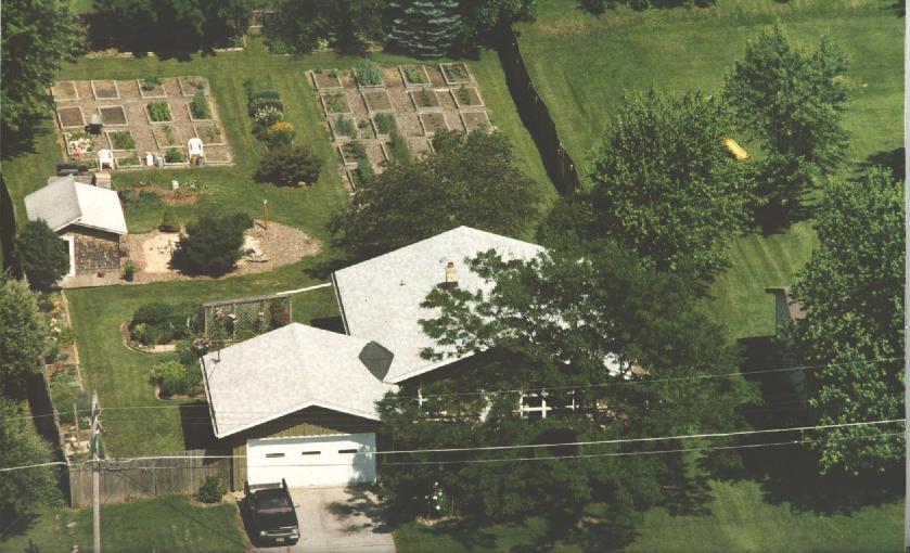 3547 Debby Ln., Caledonia, WI 53126