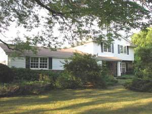 4700 Timbercrest Dr., Cedarburg, WI 53012