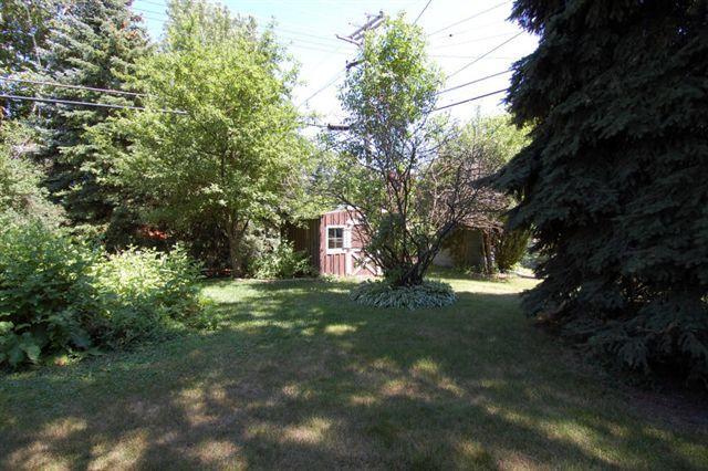 15735 W St Francis Dr, New Berlin, WI 53151