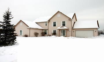 W264N2044 Deer Haven Ct., Pewaukee, WI 53072