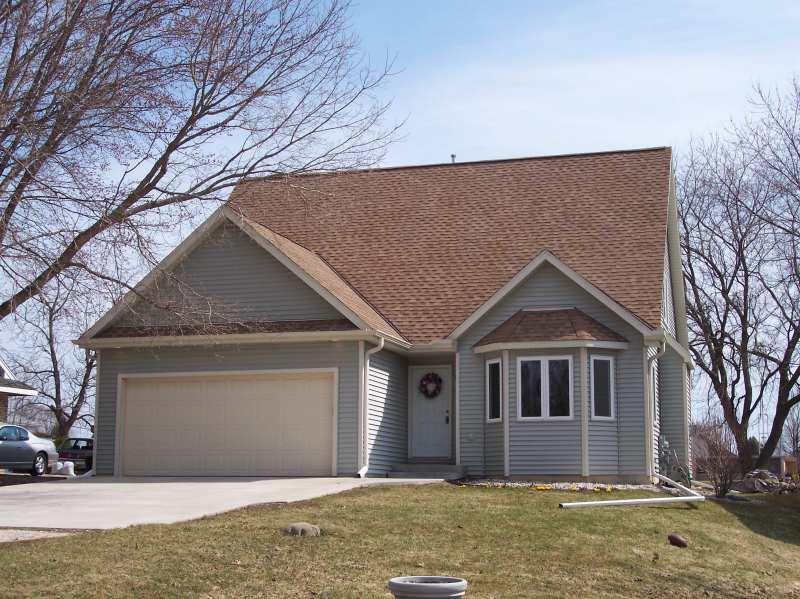 2201 Nicholson Ave., South Milwaukee, WI 53172