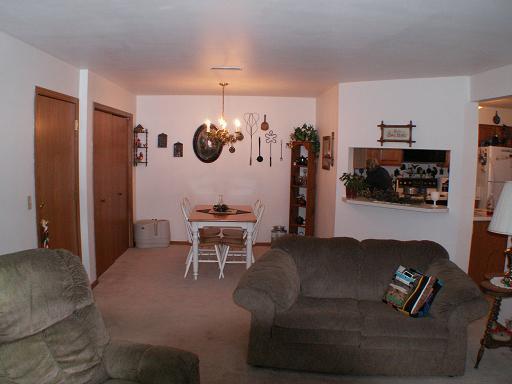 388 Park Hill Dr. #B, Pewaukee, WI 53072