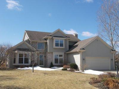 W275N2637 Chicory Ln., Pewaukee, WI 53072