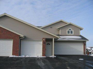 668 Westfield Way #G, Pewaukee, WI 53072