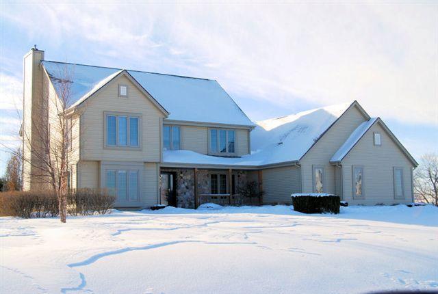 4857 White Swan Dr., West Bend, WI 53095