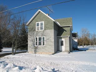 380 Lincoln St., Cleveland, WI 53015